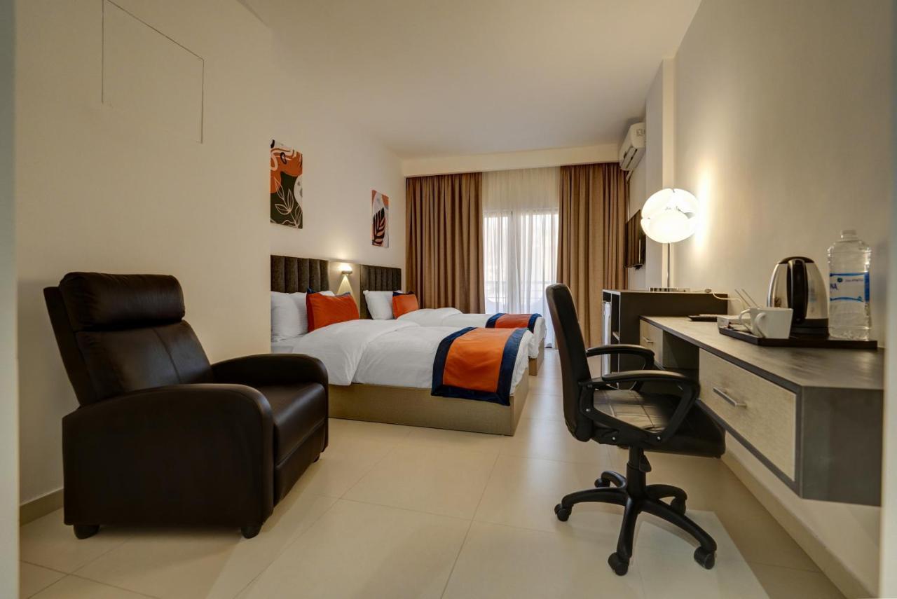 Hotel The Loft By Fhm 4*